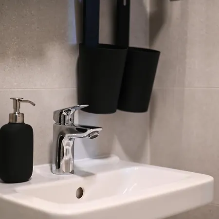 Lägenhet Center - Comfy & Modern Bratislava