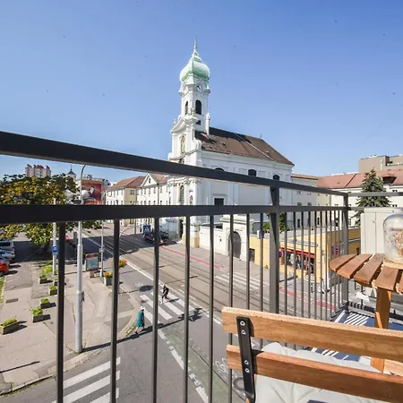 Lägenhet Center - Comfy & Modern