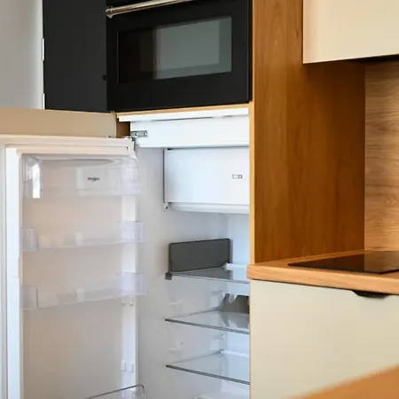 Center - Comfy & Modern Lägenhet Bratislava