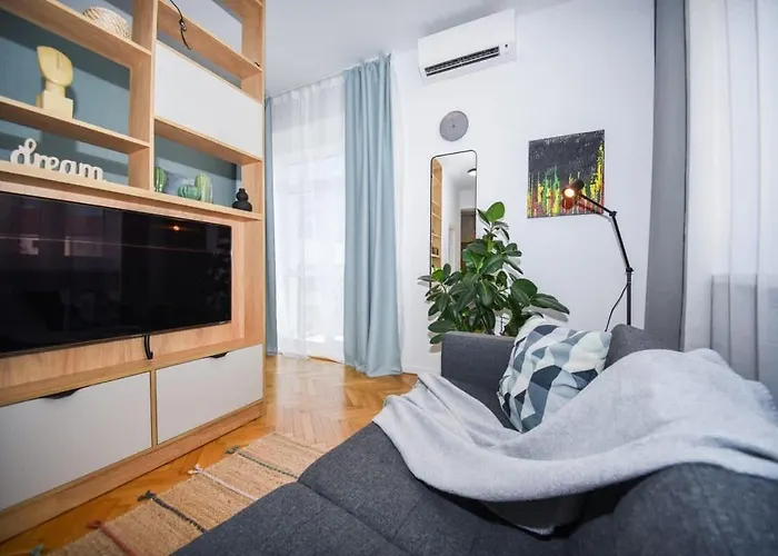 Center - Comfy & Modern Apartamento *