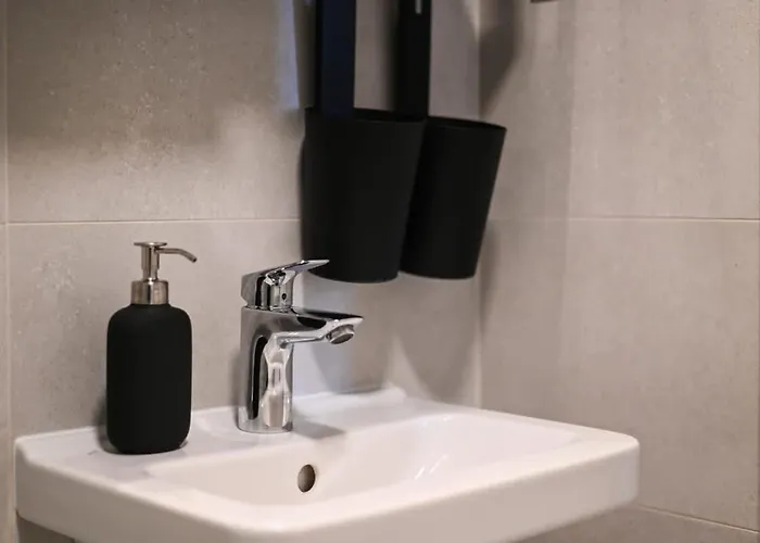 Center - Comfy & Modern * 布拉迪斯拉发