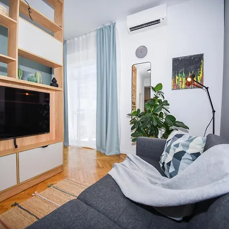 Center - Comfy & Modern Appartamento *