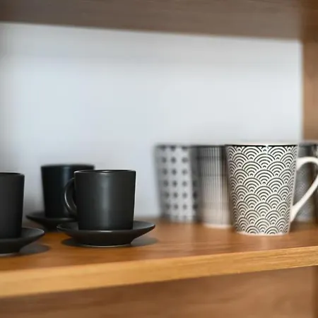 Center - Comfy & Modern *